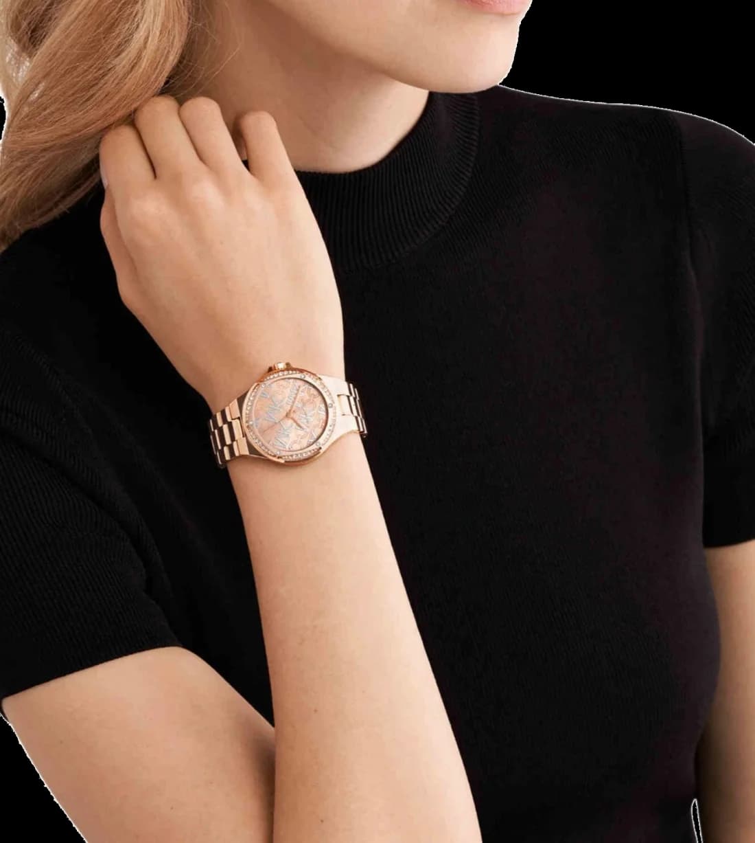Boîtier Michael Kors MK7405 rond en acier inoxydable, lunette lisse, profil fin et élégant