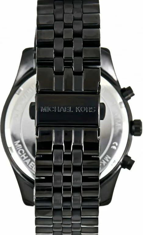 Cadran Michael Kors MK8603 avec compteurs chronographes, guichet date à 4h et index bâtons dorés