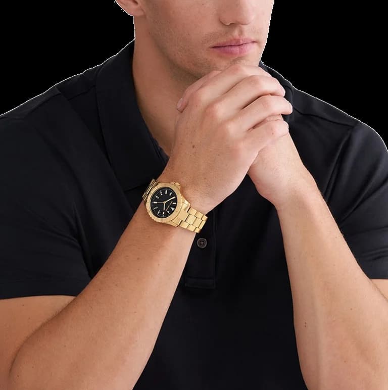 Boîtier Michael Kors MK9078 en acier doré, lunette lisse, verre minéral, profil fin