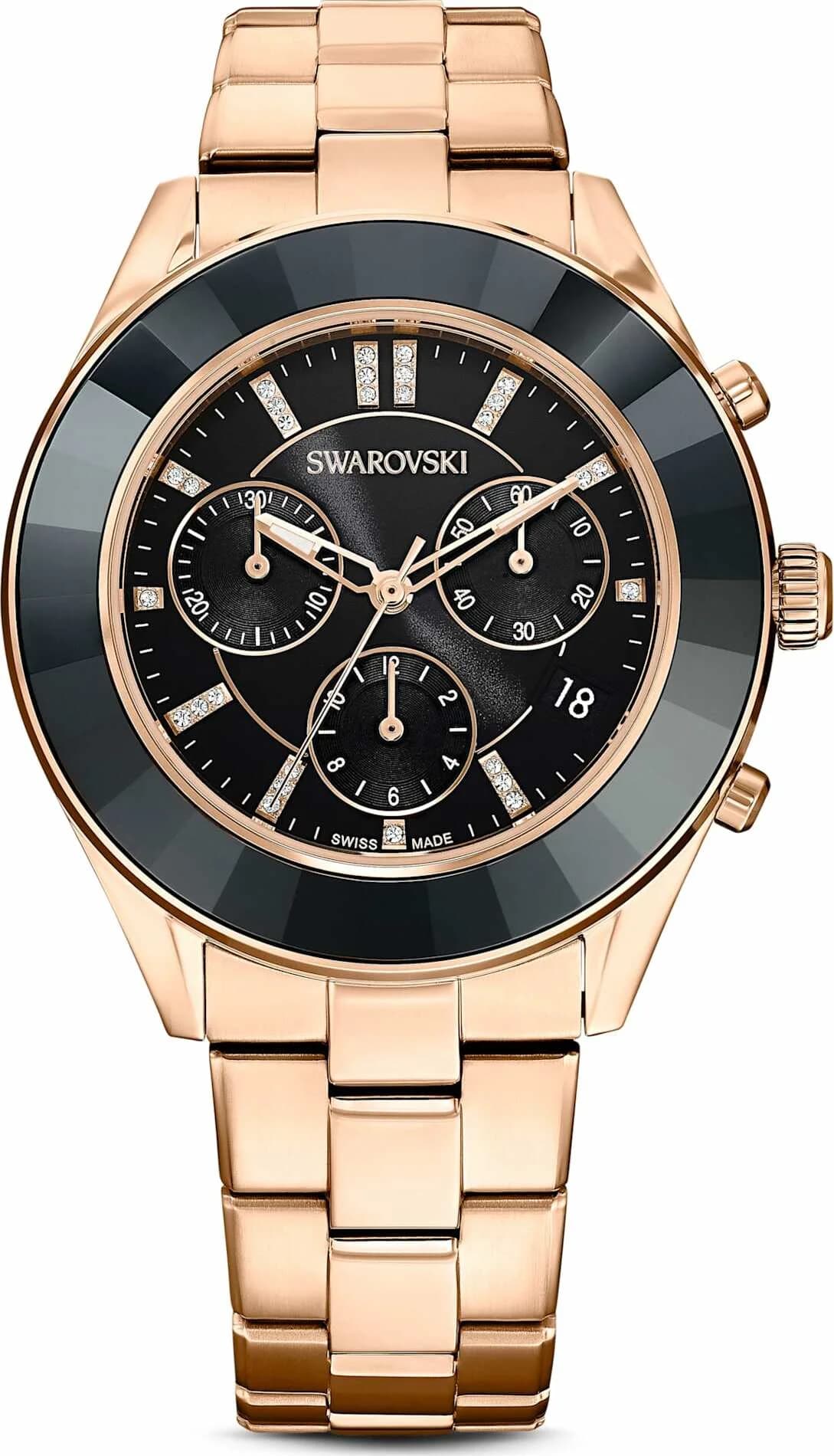 Montre Swarovski 5610478 au cadran blanc nacré avec index cristal et aiguilles dorées, style sport chic