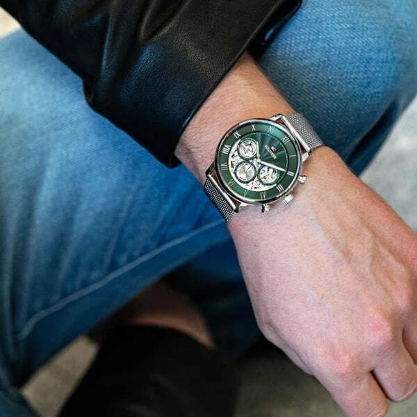 Montre Tommy Hilfiger 1710567 en Acier Argenté et Cadran Vert Squelette vue 4