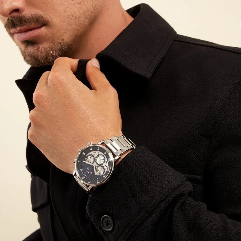 Montre Tommy Hilfiger 1710569 Legend en Acier Argenté et Cadran Bleu Squelette vue 5